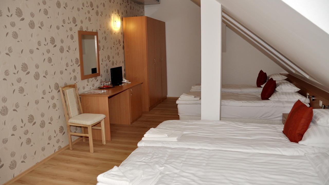 Belvardi Fogado Hotel